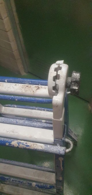 Escalera telescópica acero seguridad