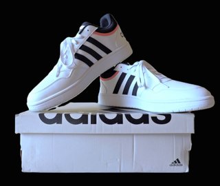 Zapatillas ADIDAS HOOPS 3.0 Talla 46,5 A ESTRENAR
