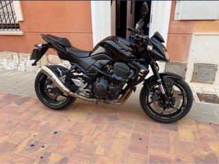 Kawasaki Z 750 Naked Negra