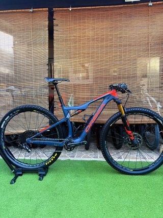 ORBEA OIZ M-PRO CARBONO KASHIMA