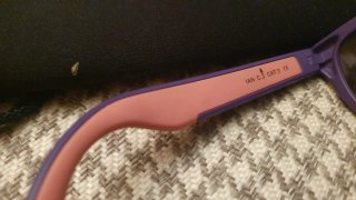 Gafas de sol infantiles moradas y rosas