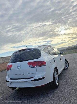SEAT Seat xl 2013