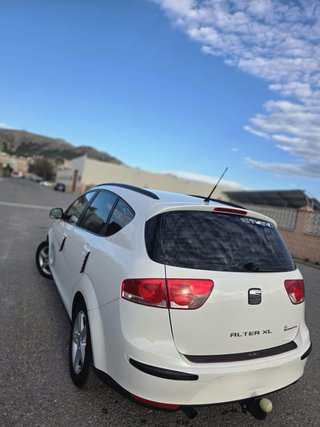 SEAT Seat xl 2013