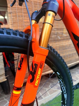 KTM MYROON PRO CARBON KASHIMA