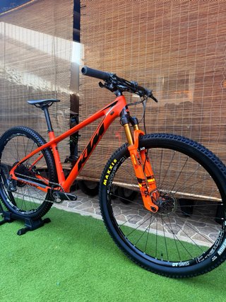 KTM MYROON PRO CARBON KASHIMA