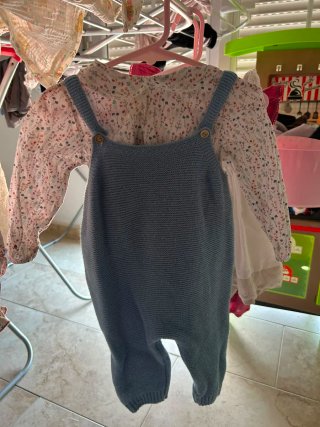 Vestido rosa bebé con volantes