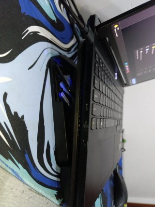 Lenovo Legion 7 i9-14900HX Gaming Laptop 32GB 1TB
