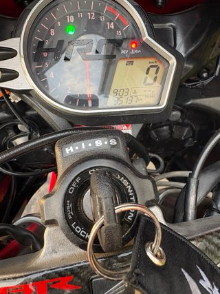Honda CBR 1000RR Fireblade 2008
