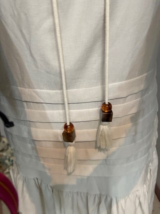 Vestido beige de mujer