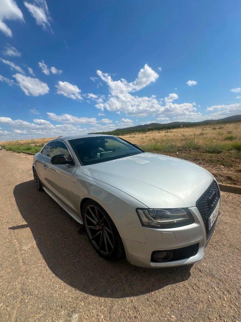 Audi A5 2008 - foto 1