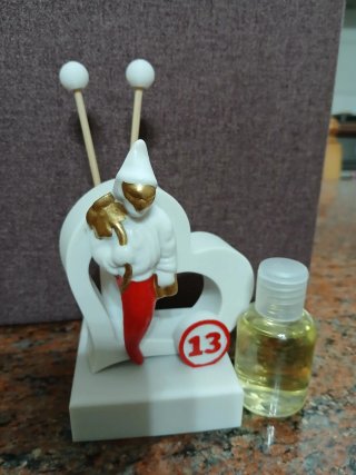 Profumatore Pulcinella con Cuore e Numero 13