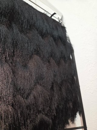 Falda de fiesta con flecos negra