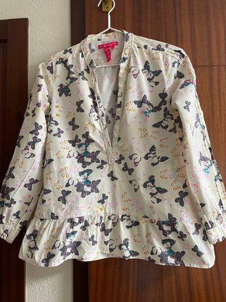Camisa Mariposas Talla M.