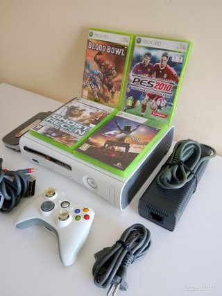 Xbox 360 Bianca + Controller e Giochi