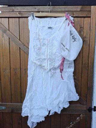 Falda Charo Ruiz Ibiza Blanca + Top