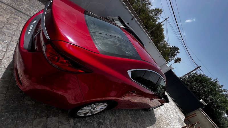 Mazda 6 2014 - foto 1