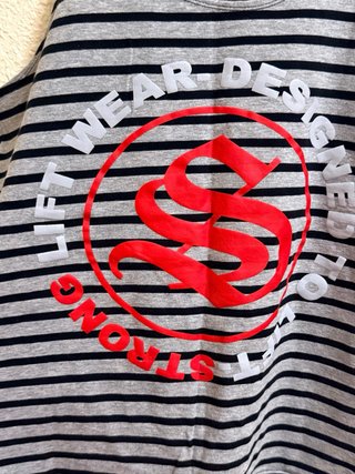 Camiseta de tirantes a rayas