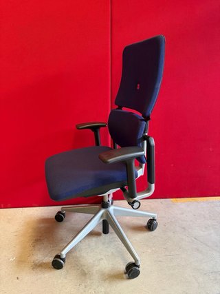 Silla Please II Steelcase.