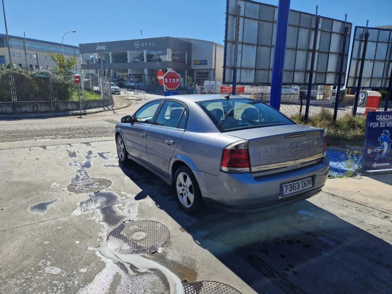 Opel Vectra 2004 - foto 1