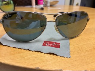 Gafas de sol Ray-Ban plata y negro