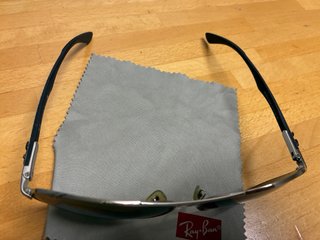 Gafas de sol Ray-Ban plata y negro