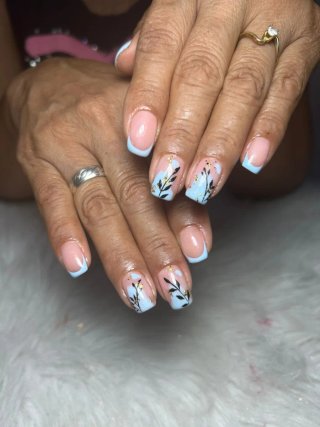 Busco empleo de manicurista y pedicura