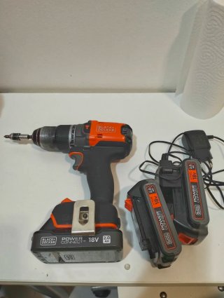 Taladro Black & Decker BLD683