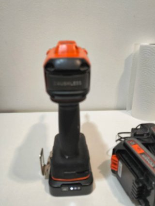Taladro Black & Decker BLD683