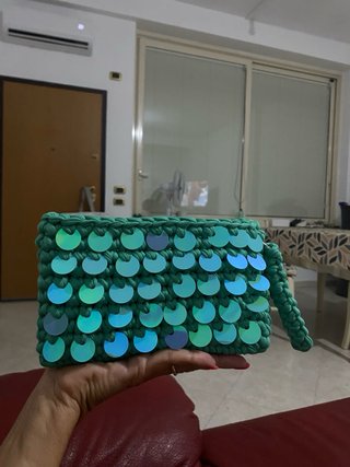 Pochette fatta a mano con paillettes vari colori!!