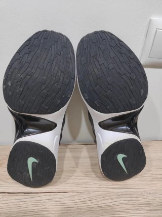 Nike Signal dmsx negro talla 42,5