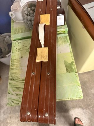 Tavolo portatile Stilac con sedie vintage