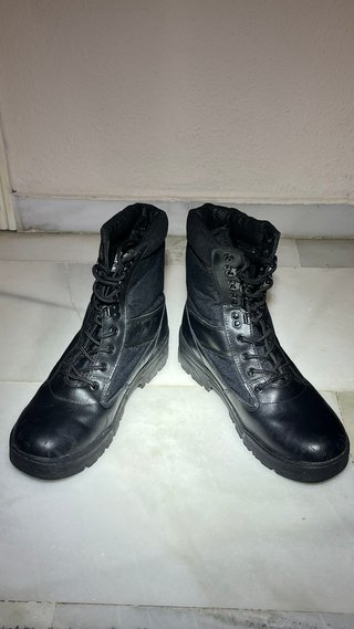 Botas Militares Piel Negra Savage Island