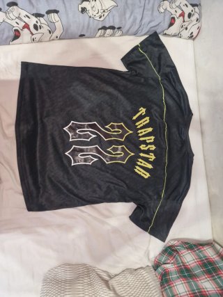Camiseta Trapstar Negra y verde