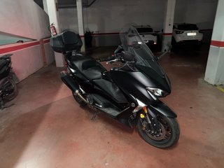 Yamaha TMAX DX 530 Negro