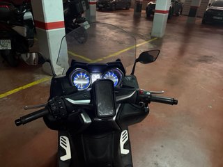 Yamaha TMAX DX 530 Negro