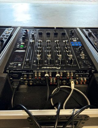 Pioneer CDJ-2000 Nexus e DJM-900 Nexus