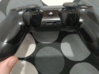 PS4 Slim + 3 Giochi