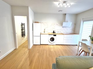 Alquiler piso 40m de 1 dormitorio en Valdeacederas