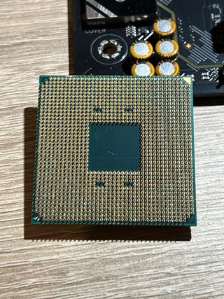 Ryzen 7 5800X + Placa TUF X570-PRO Wifi