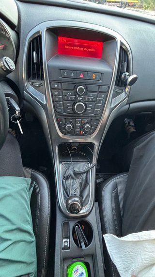 Opel Astra 2011