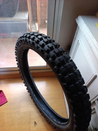 Neumático delantero Mitas Enduro Trail XT+ 90/90-