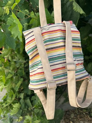 Mochila estilo boho con flecos