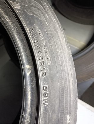 Goodyear 245/45 R18 96W