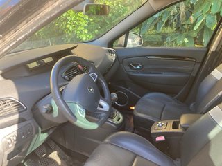 Renault Grand Scenic 2012