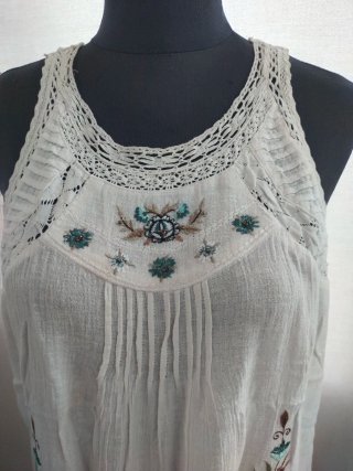 Camiseta Sfera bordada