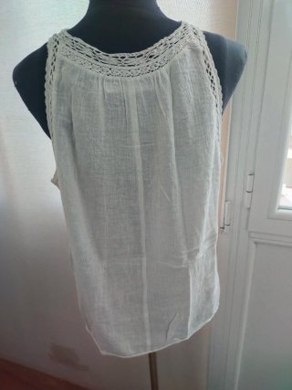 Camiseta Sfera bordada