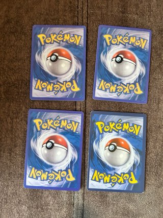 4 Cartas Pokémon