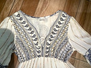 Vestido largo blanco y azul