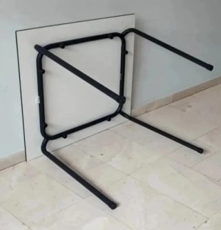 Tavoli Resol Smontabili in Metallo e Legno (a 25€ l'unità)