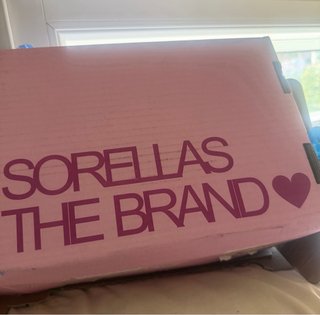 Vestido Sorellas en su caja perfecto para eventos